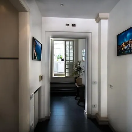 דירה Penthouse On The Bay Of