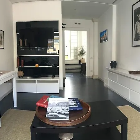 דירה Penthouse On The Bay Of