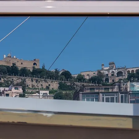 דירה Penthouse On The Bay Of